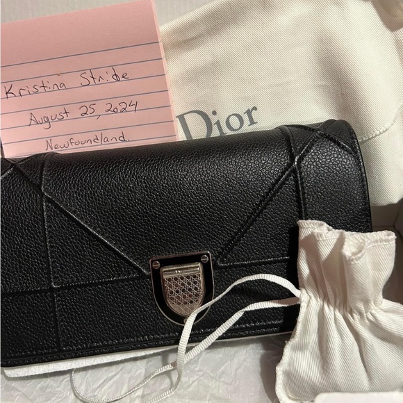 Diorama wallet on chain - Picture 2 of 12